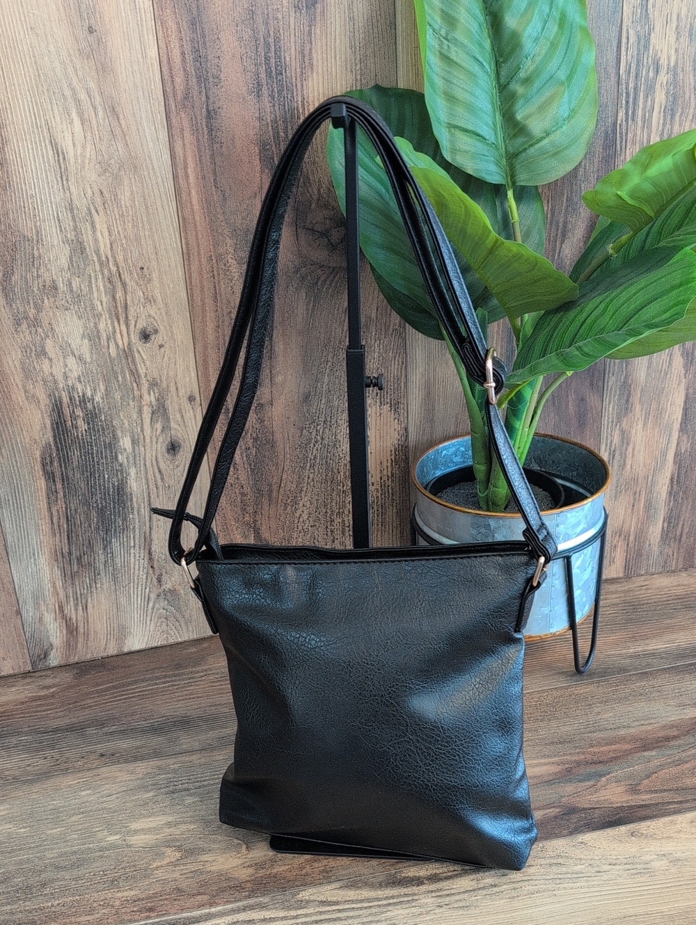 Classic Black Crossbody Shoulder Bag 823A